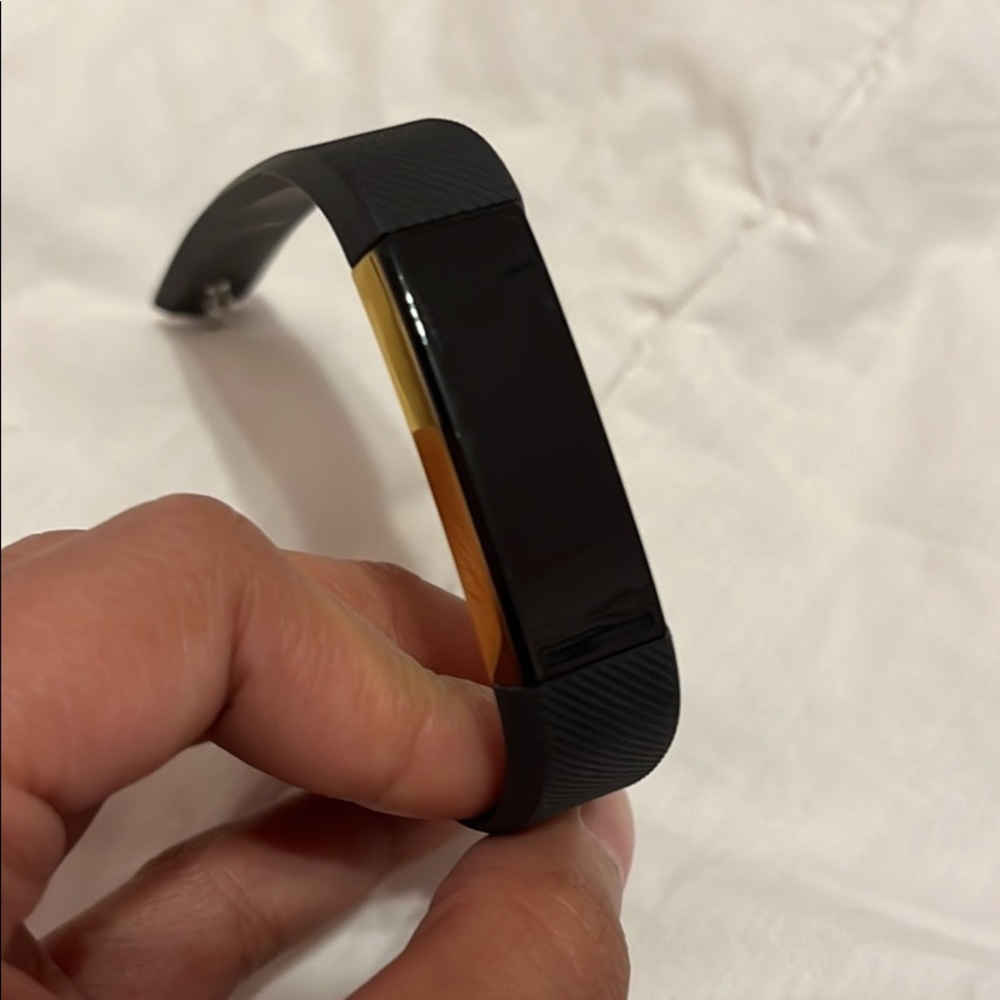 Gold Fitbit Alta (not HR)
